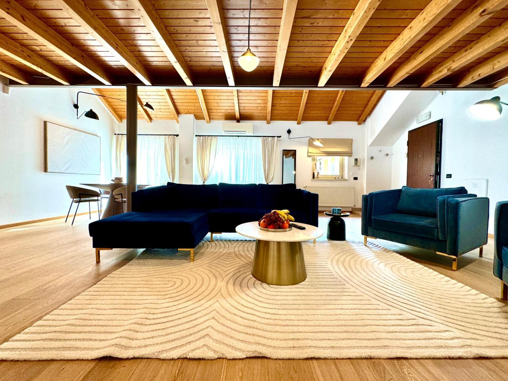 Blue Nest Appartement Timişoara Buitenkant foto
